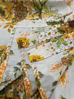 Super cute vintage floral draped curtains set of 4 roses daisies