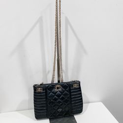 Guess black quilted shoulder crossbody bag purse chain