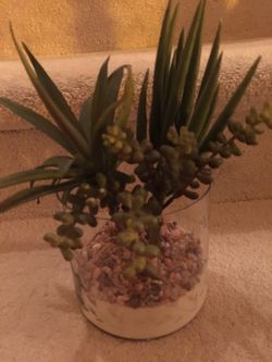 Artificial tropical centerpiece