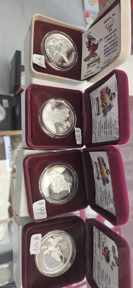 1987 Disney Dwarfs 1 ounce 999 Proof Silver 