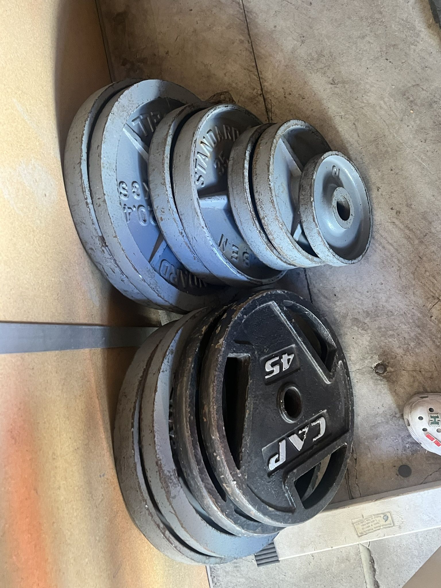 WORKOUT EQUIPMENT