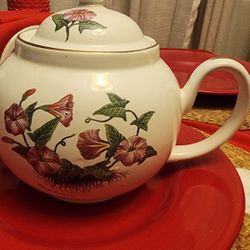Porcelain Teapot 