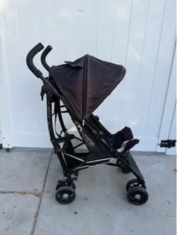 Summer Infant 3D One Convenience Stroller – Lightweight Foldable Umbrella Stroller