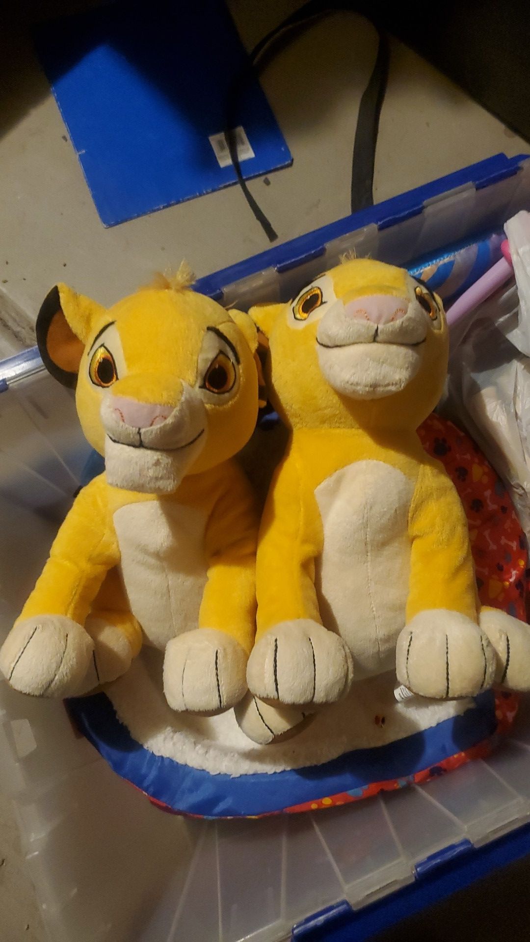 2 Lion King stuffed Animals