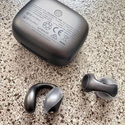 soundcore C40i | Flexible and Comfortable Clip-On Earbuds