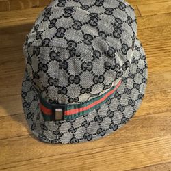 Gucci Bucket Hat With Brim Brown With Green/red Stripe 