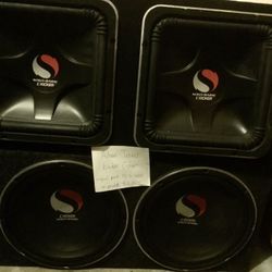 Kicker Subs 4 x Solo Baric 12’s & ZR600 Amplifier OBO
