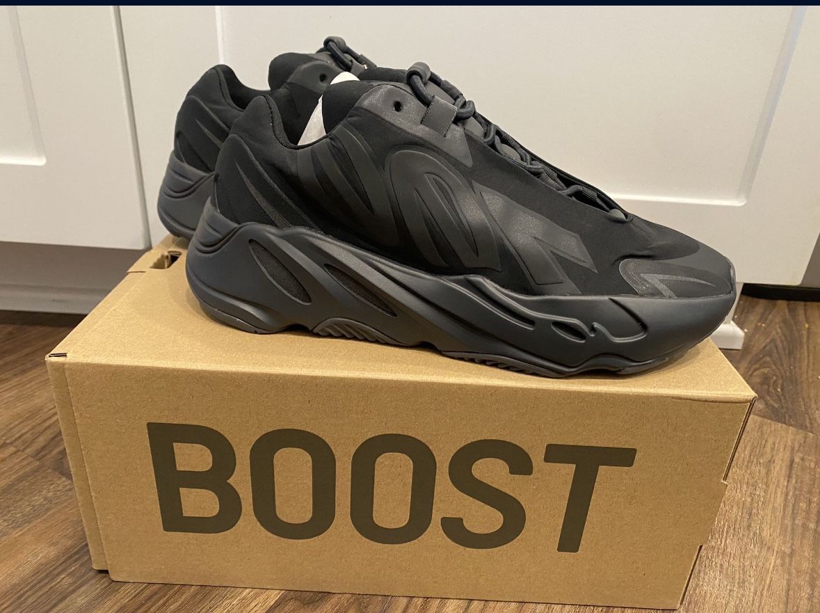 Adidas Yeezy Boost 700 MNVN Triple Black Size