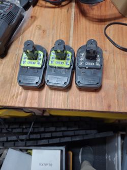 3 non-working Ryobi 18v batteries