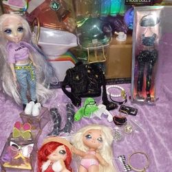 Rainbow High Salon Playset with one rainbow high doll and Na Na Na Surprise dolls and accessories
