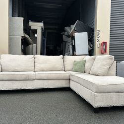 Sectional Couch 