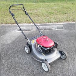Honda Self Propelled Lawn Mower $230 Firm