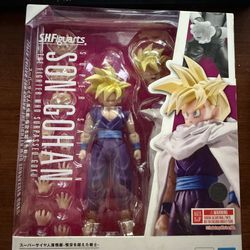 SH Figuarts Dragon Ball Z Super Saiyan Son Gohan -The Fighter Who Surpassed Goku-