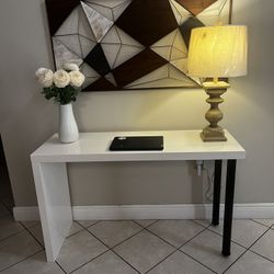 White Gloss Finish Console , Table Entrace , Desk ( Decor Not Included ) 
