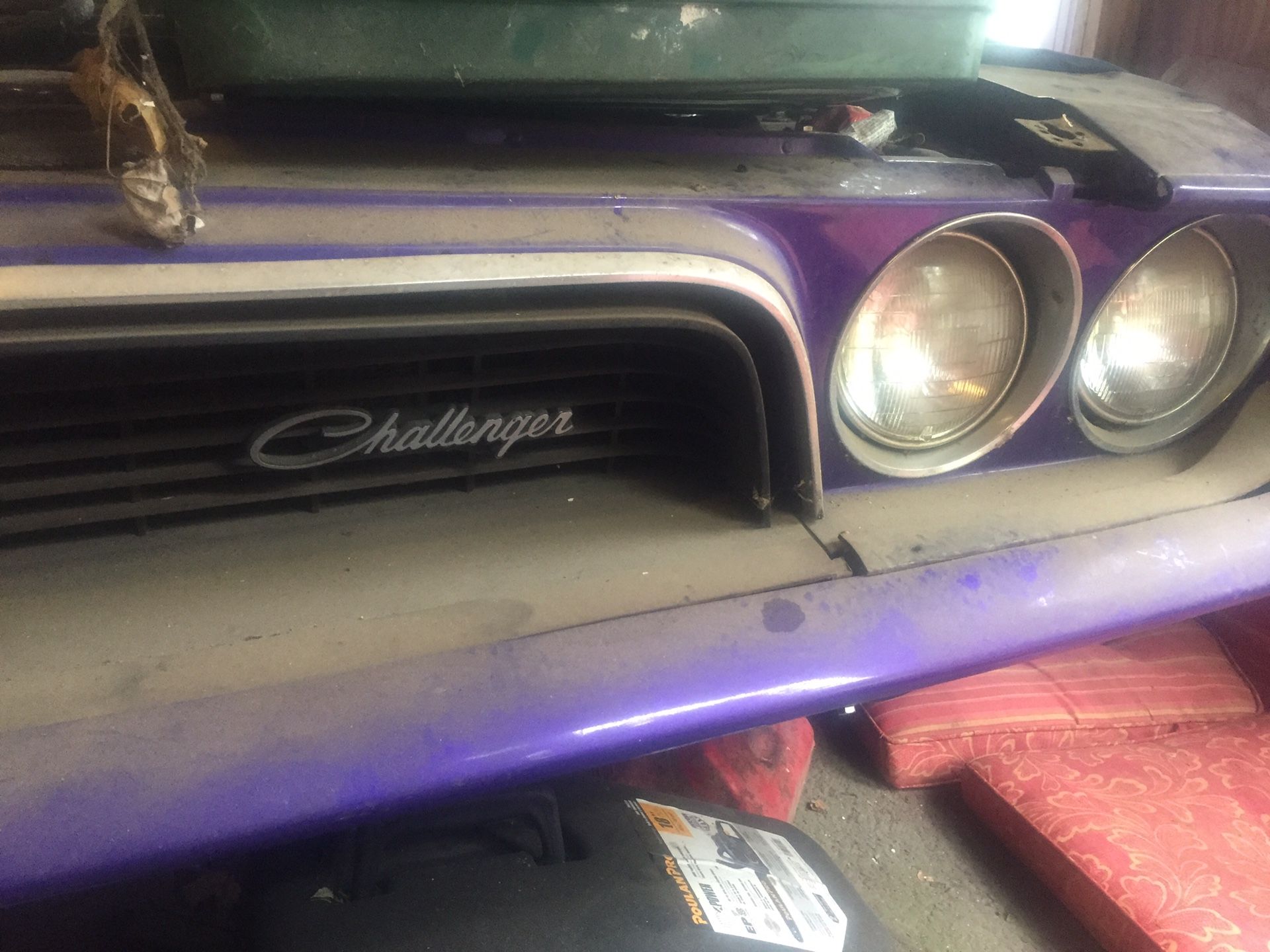 DODGE 73 CRAZY PURPLE PLUM CHALLENGER