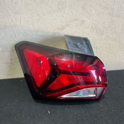 (673) 22-24 Chevy Equinox Left Taillight Taillamp 2022 2023 2024