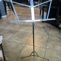 Collapsible Metal Music Stand
