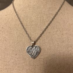 James very Pendant And Necklace 