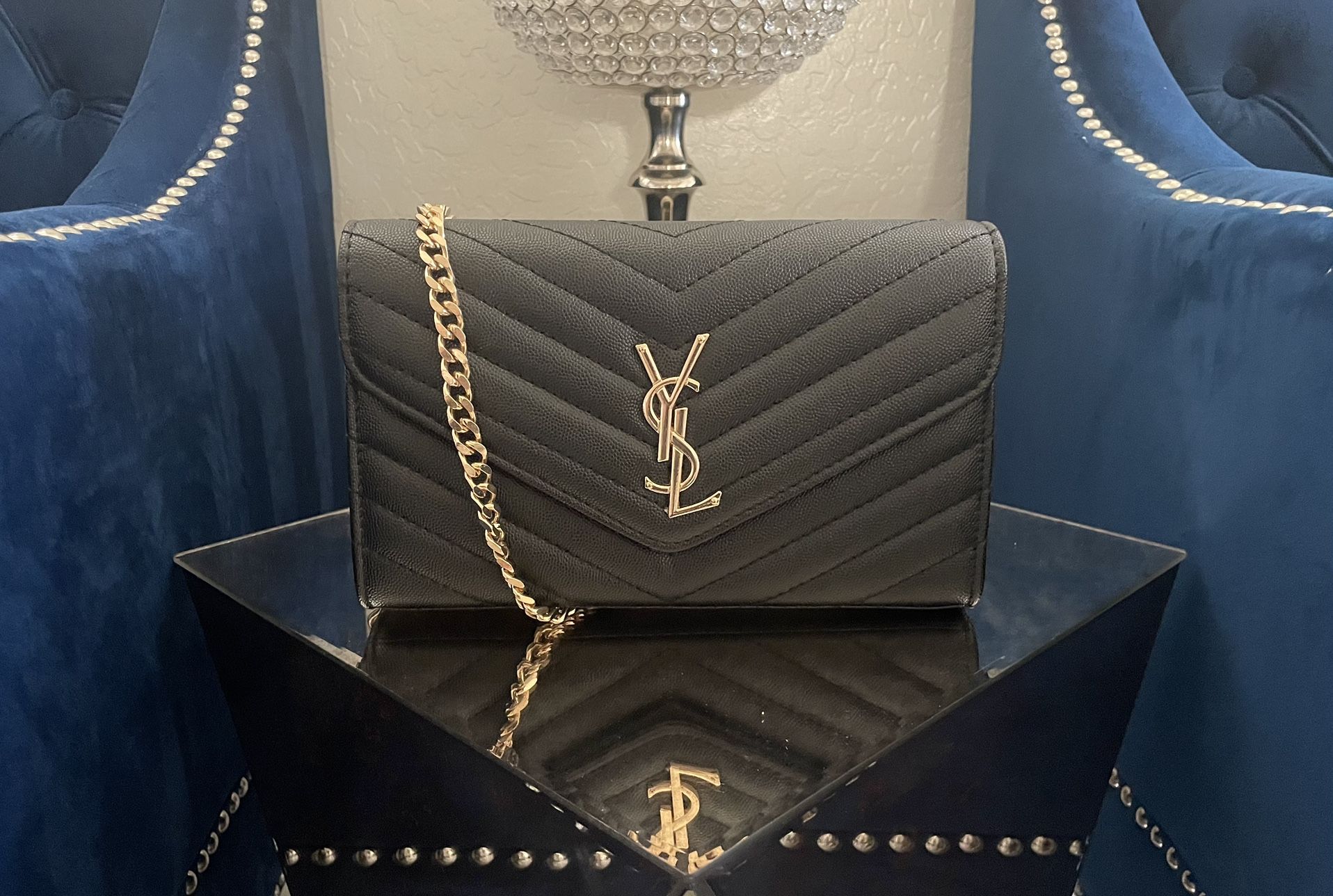 Black And Gold Chain Bag !!