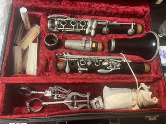 Vintage Noblet Paris Clarinet / Clarinete Vintage Noblet Paris – French Grenadilla Wood, Original Case & Accessories  ⬇️ Scroll down for Spanish / Des