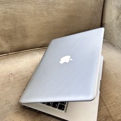 Apple MacBook Pro 13” I5/8GB/256GB SSD $140