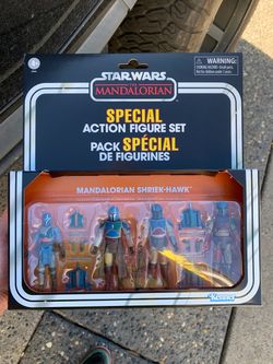 Star Wars Mandalorian Shriek-Hawk Special Action Figure Set