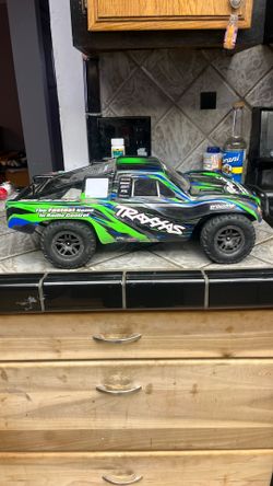 Traxxas Slash 4x4 BL-2s