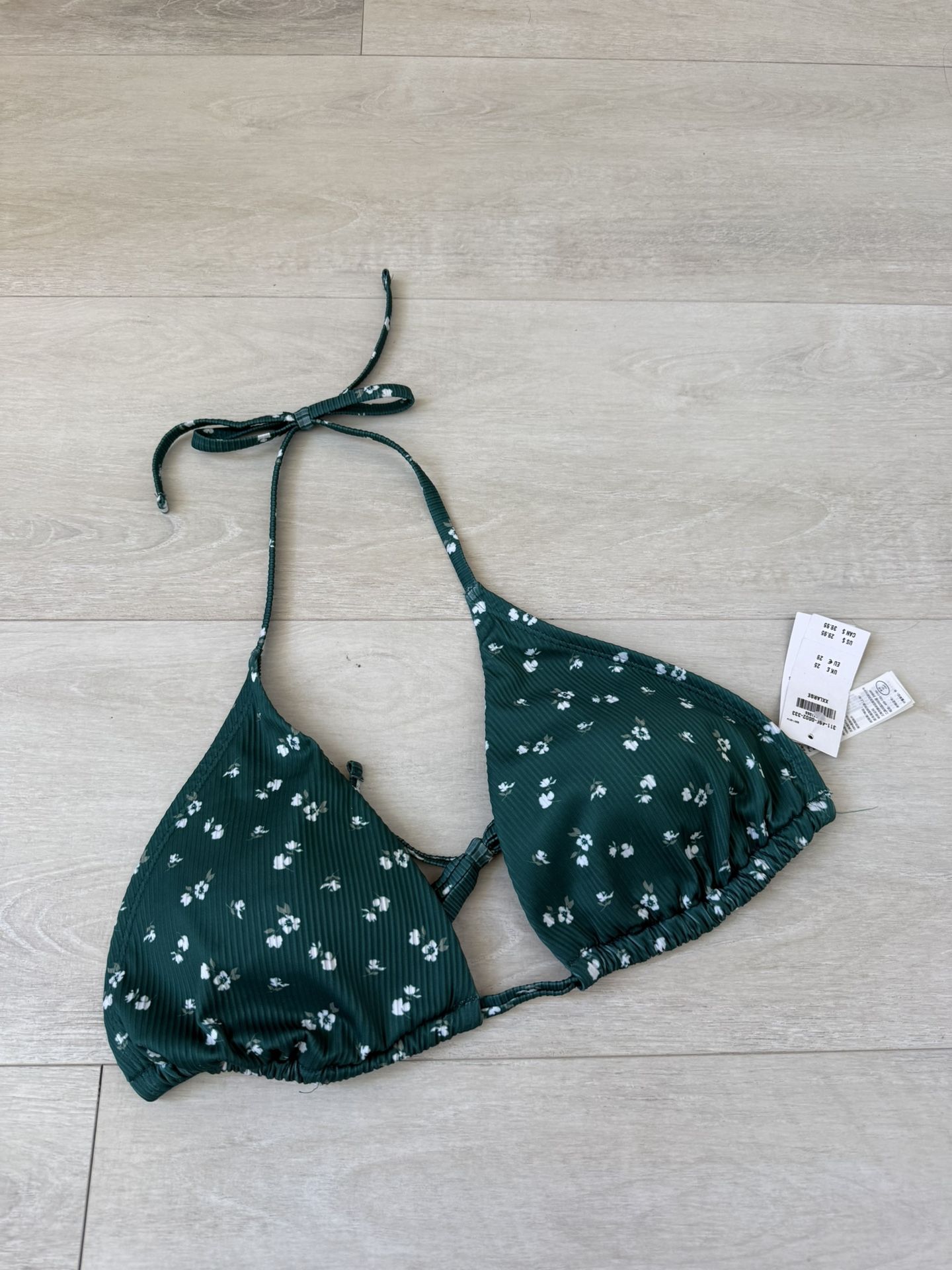 floral bikini top 💚