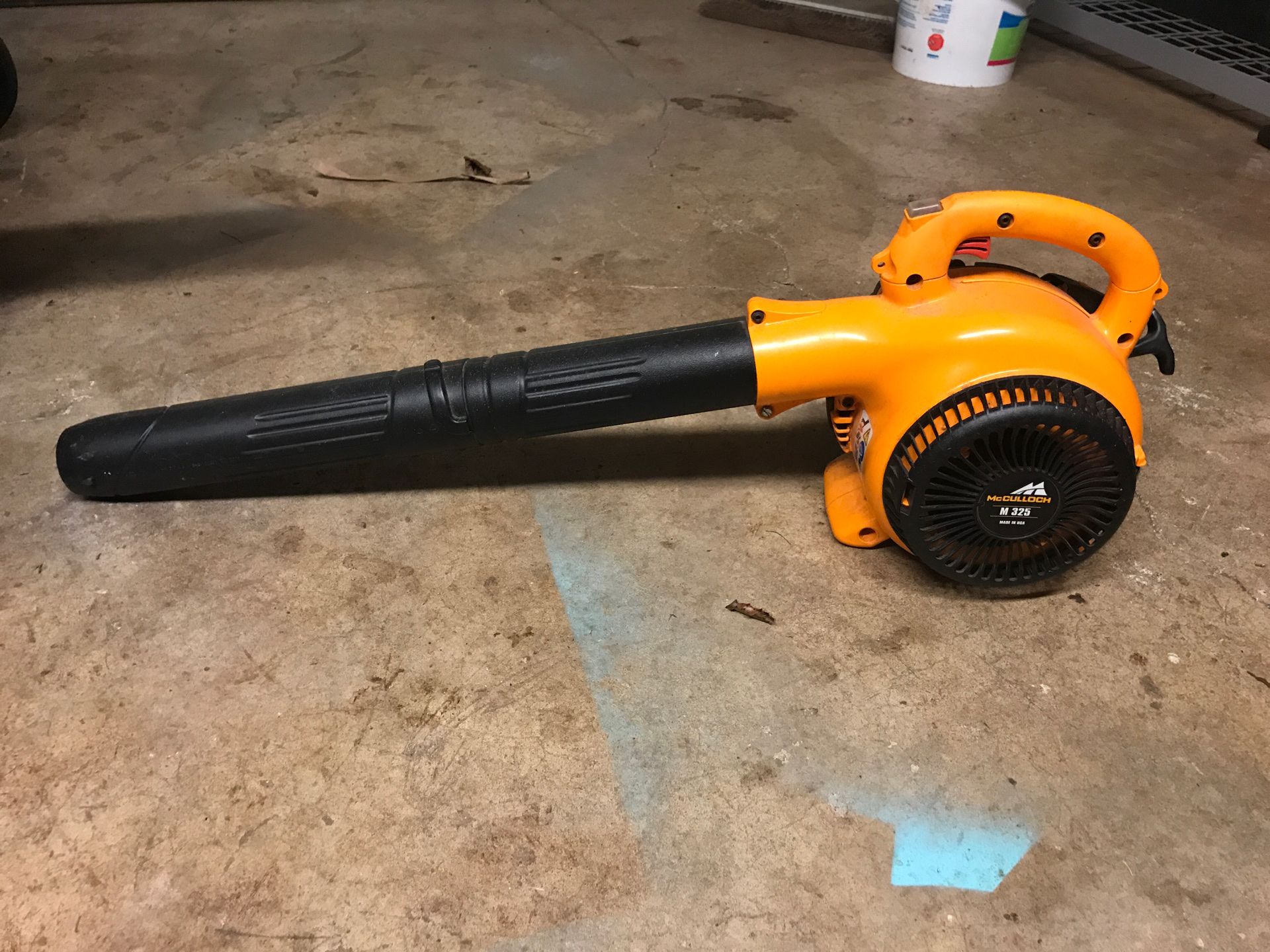 Leaf blower McCulloch M325