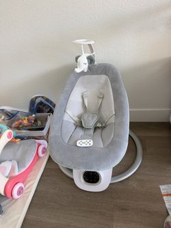 Momcozy CocoSway Baby Swing – Like New