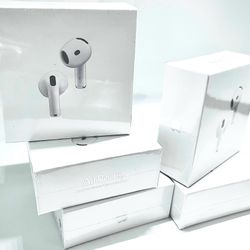 AirPods 4 w ANC & AirPods Max