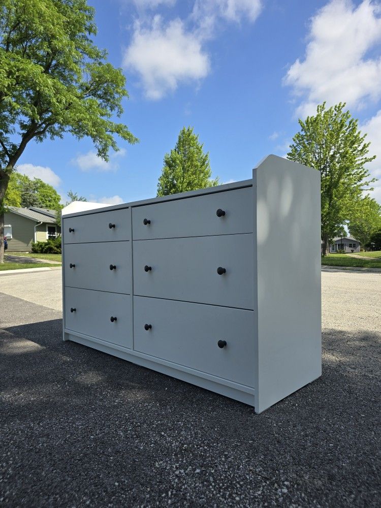 Dresser - Nursery - Six Drawers- Delivery Available
