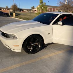 2010 Ford Mustang