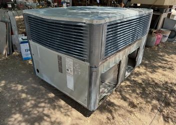 Trane 2007 4 Ton Package Heat Pump  R22