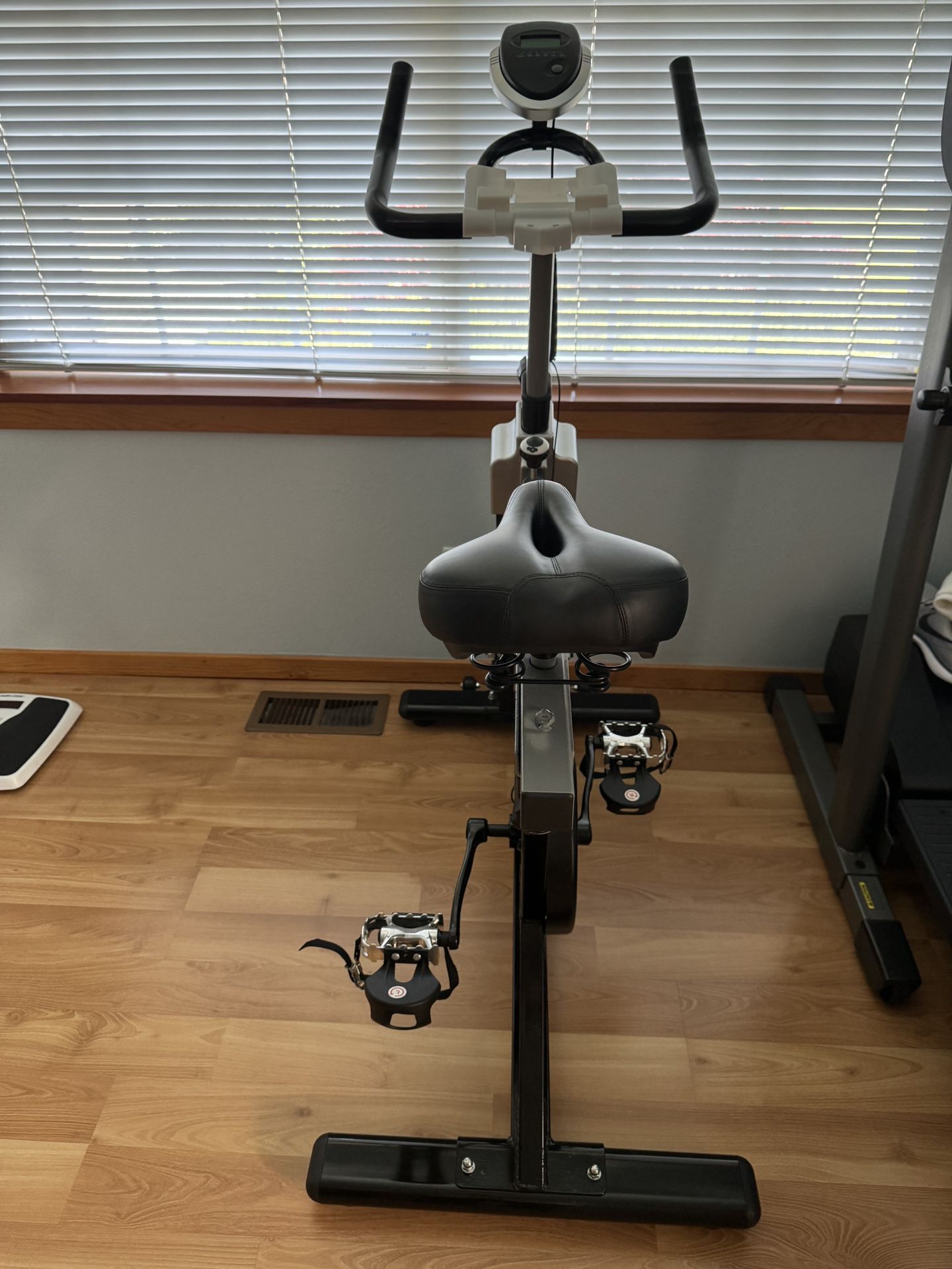 Exercise bike, indoor cycling (2ft 7” length, 3ft 5” wide). 