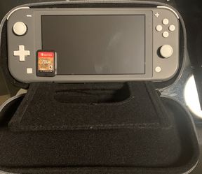 Like new Nintendo switch lite come with 1 game