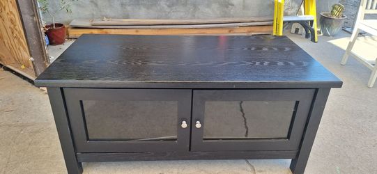 Back tv Entertainment Center console