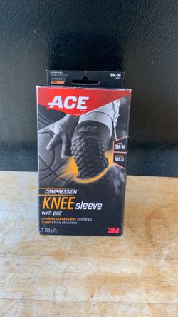 ACE COMPRESSION KNEE SLEEVE WITH PAD SIZE SM/M