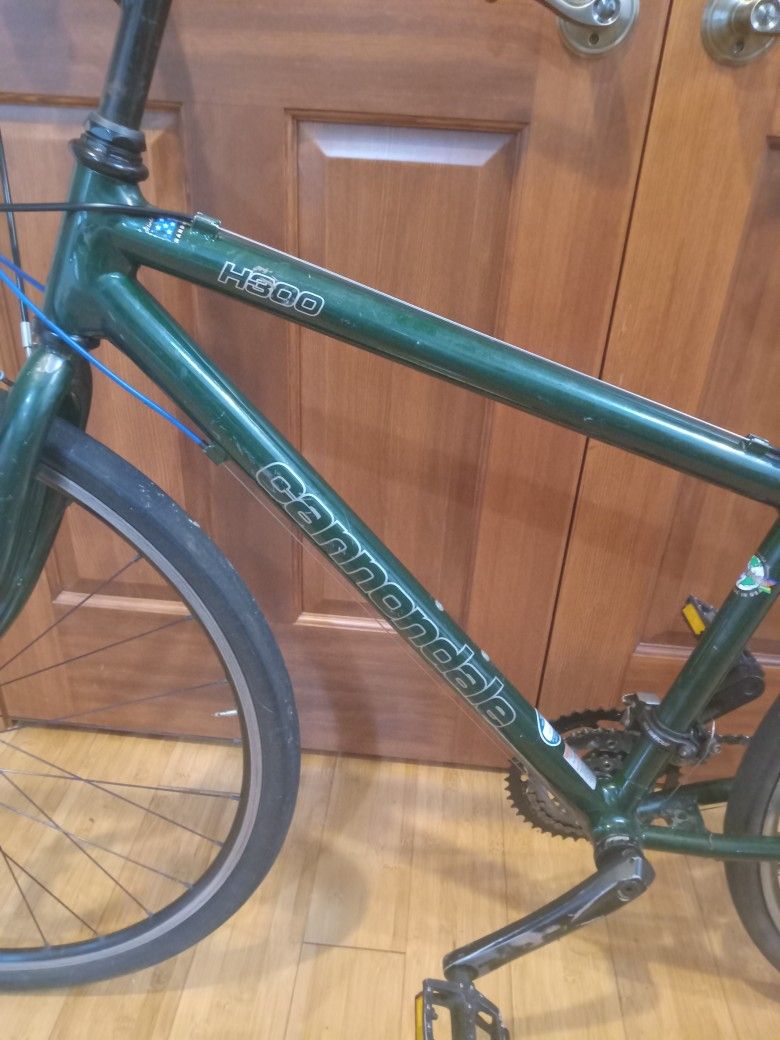Cannondale H300  Road Bike (Bicycle)