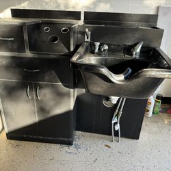 Wet Dry Stylist Barber Black Station All-in-one With Sink And Shampoo Bowl. Black With Plumbing