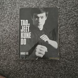Bruce Lee Tao Of Jeet Kune Do Book