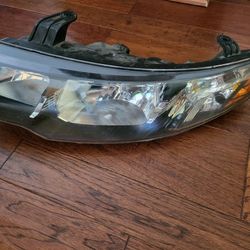 2010 2011 2013 Kia Forte Driver Side Headlight Assembly