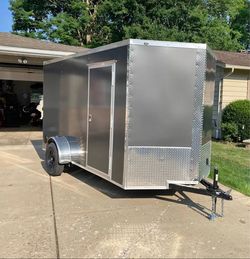 Trailer enclosed v-nose 6x12