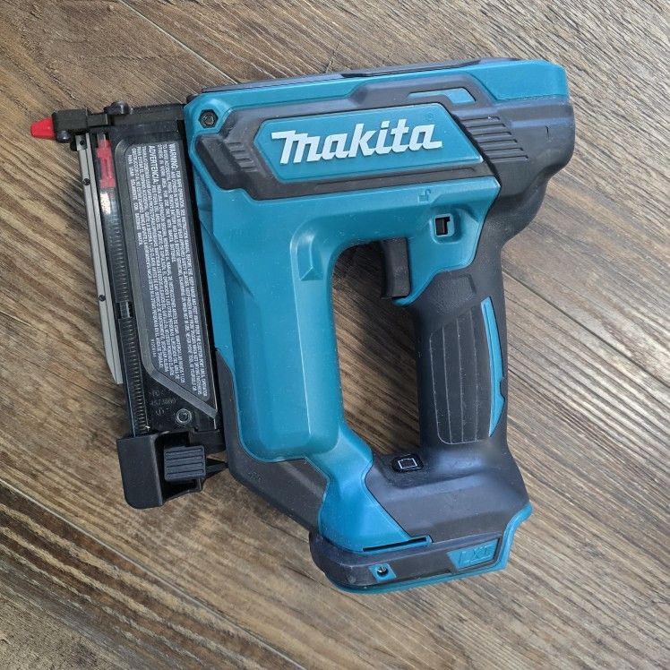 Makita 18V LXT Lithium-Ion 23-Gauge Cordless Pin Nailer (Tool-Only