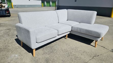 Light Gray Sectional Sofa(Delivery Available 🚚)