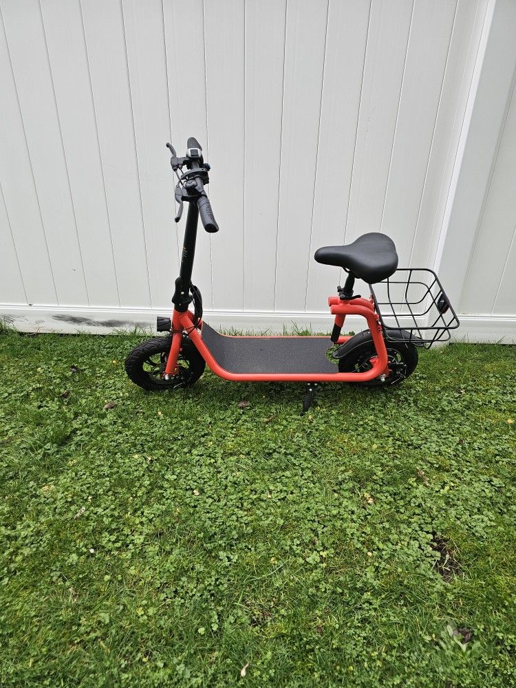 Phantom Gogo Commuter R1 Pro Seated Scooter