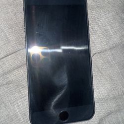 Like New iPhone SE 64g Unlocked 