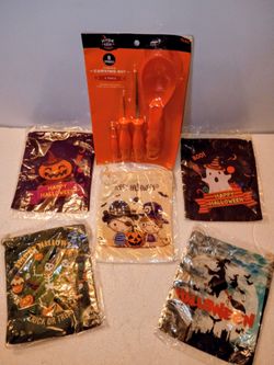 Carving Kit & 5 Drawstring Treat Bags