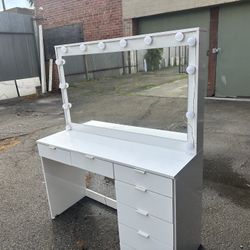 Makeup Vanity