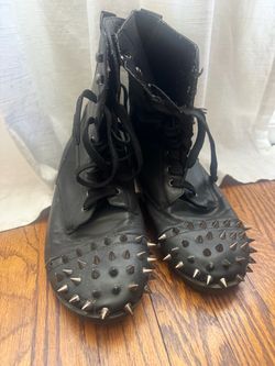 Spiked boots